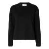  Sort langærmet SlfEssential Boxy Tee t-shirt til kvinder fra Selected Femme.