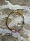Annavii Ruby Bracelet 1005 Rosa håndlavet perlearmbånd med blokke af rosa, bordeaux, grønne og sennepsgule glasperler